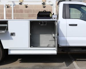 Service Body w-ladder rack - 88688_18