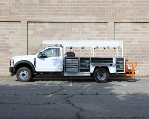 Service Body w-ladder rack - 88688_7